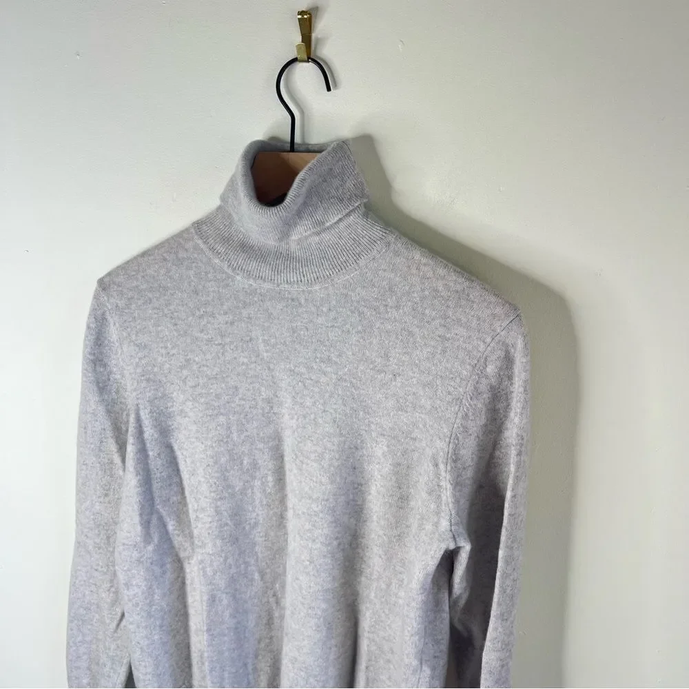 Gray Cashmere Turtleneck Sweater with Relaxed Fit size Large